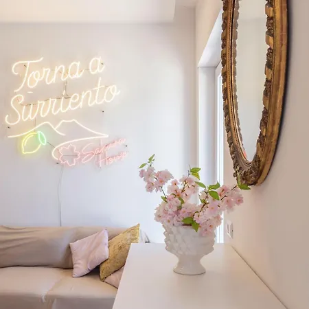 Sakura House Tatil Evi Sorrento